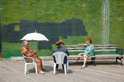 Hatnim Lee, Ladies in Brighton Beach against green wall